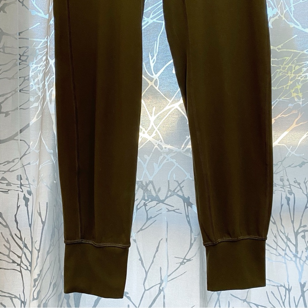 Lululemon dark olive green align jogger pants leggings 28” high waisted - Picture 3 of 11